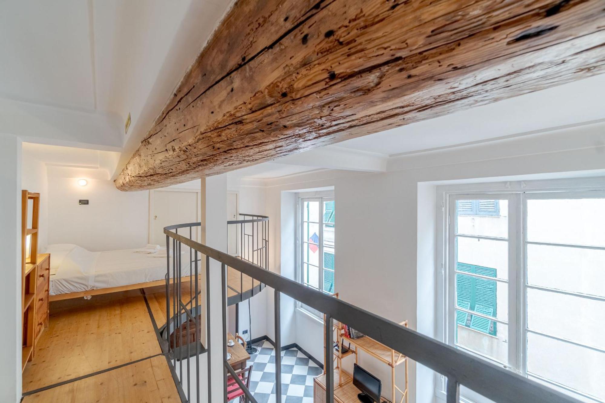 Mm De Ferrari Loft